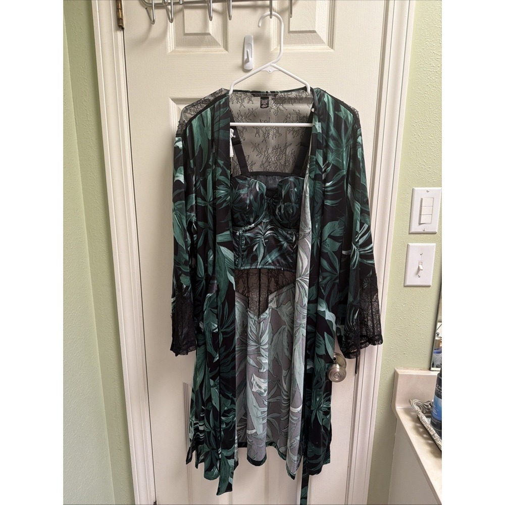 Victoria's Secret Green Black Robe Bustier 2 PC Set Bling Lace Sexy 34D M/L